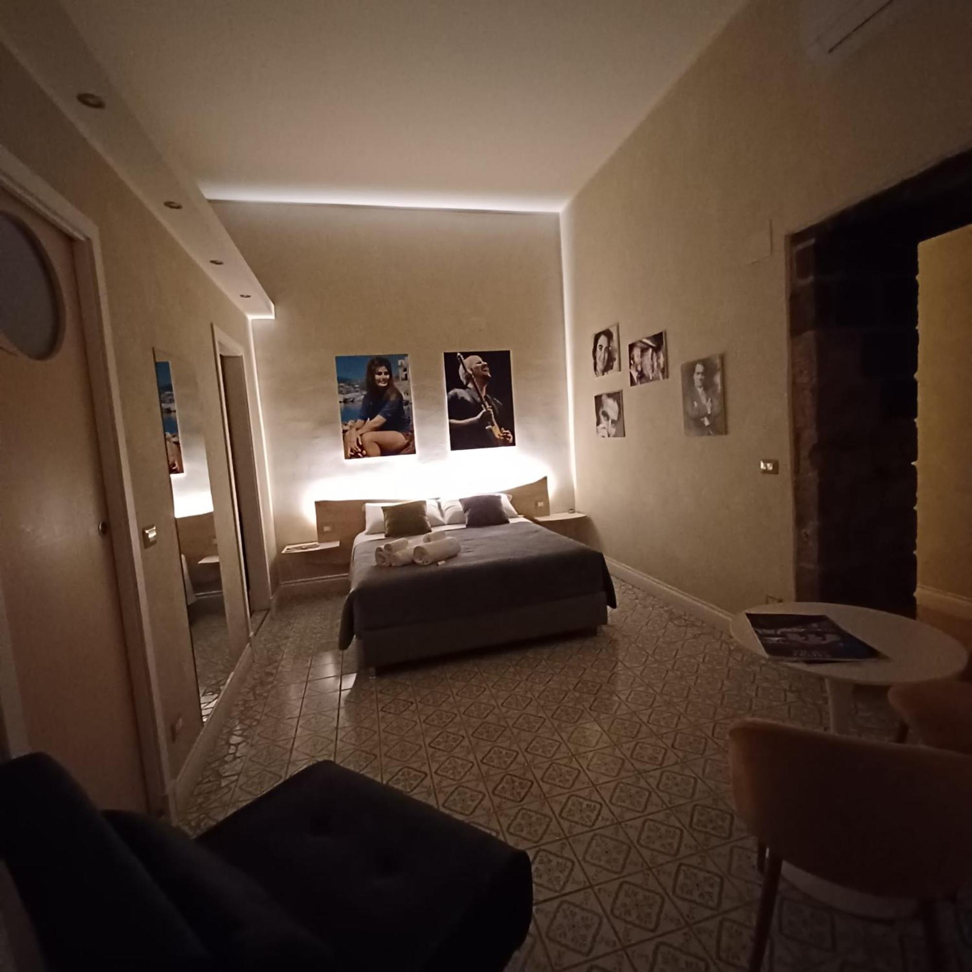 Domus Duomo Bed & Breakfast Naples